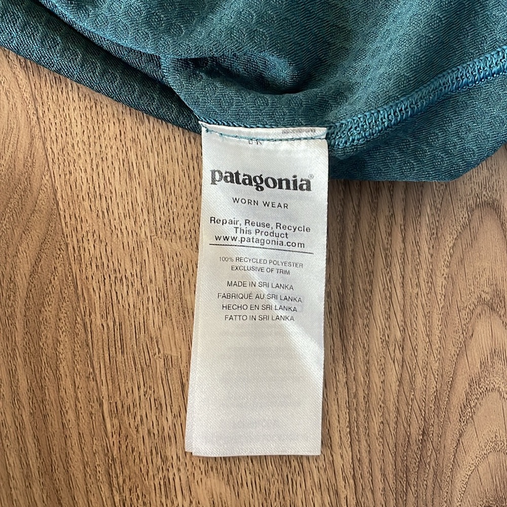 Patagonia Capilene Midweight Baselayer - XS in Green - Picture 7 of 8